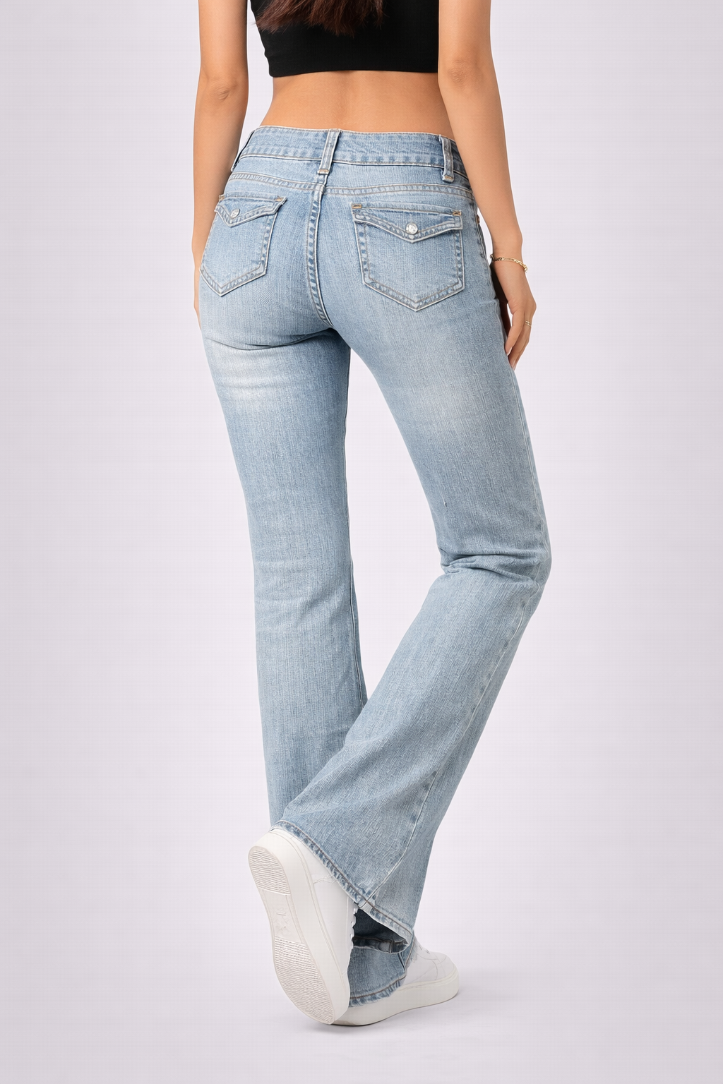 Gabrielle | Jeans acampanados de tiro bajo y alta elasticidad