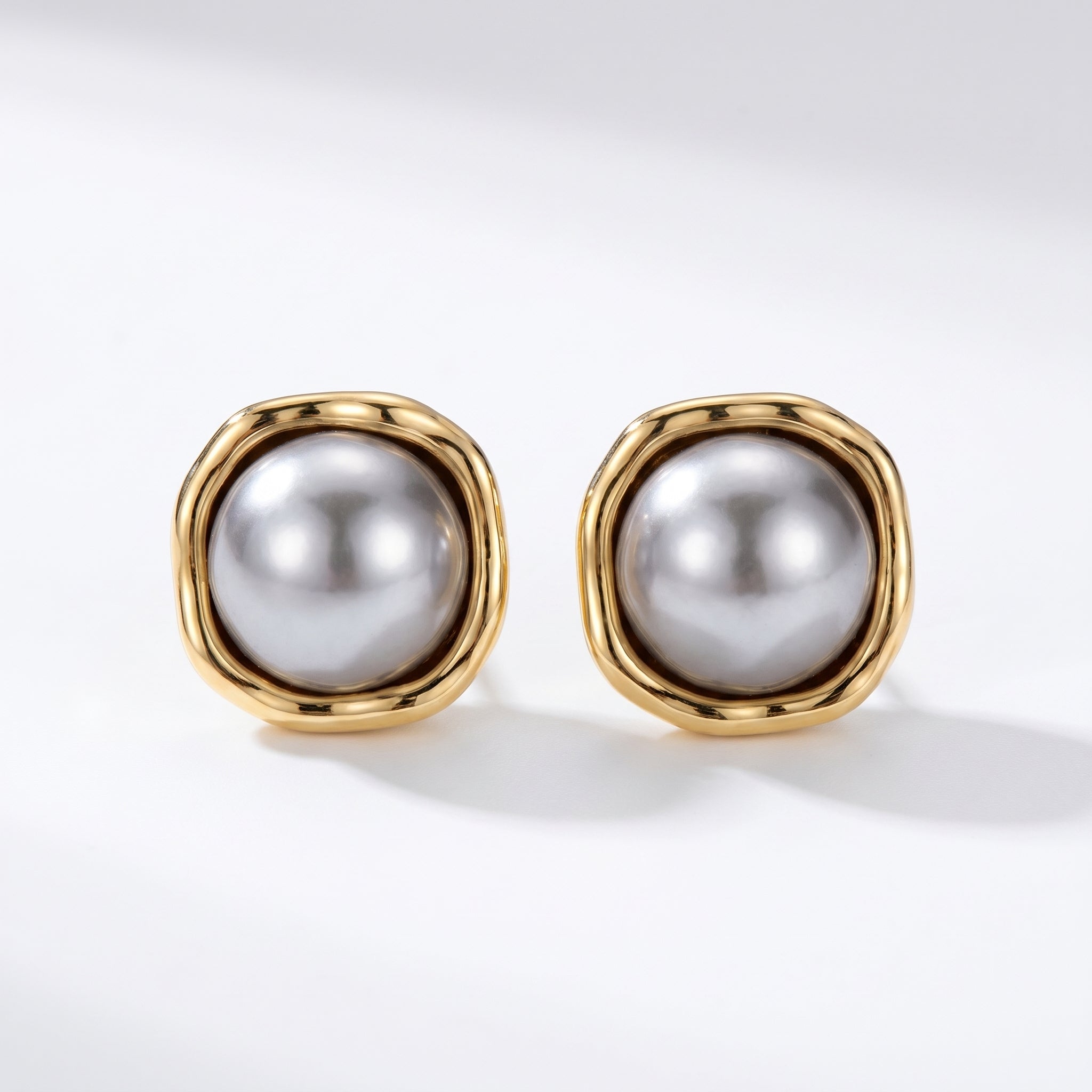 Pendientes de Perlas Negras Elegantes con Gracia Atemporal